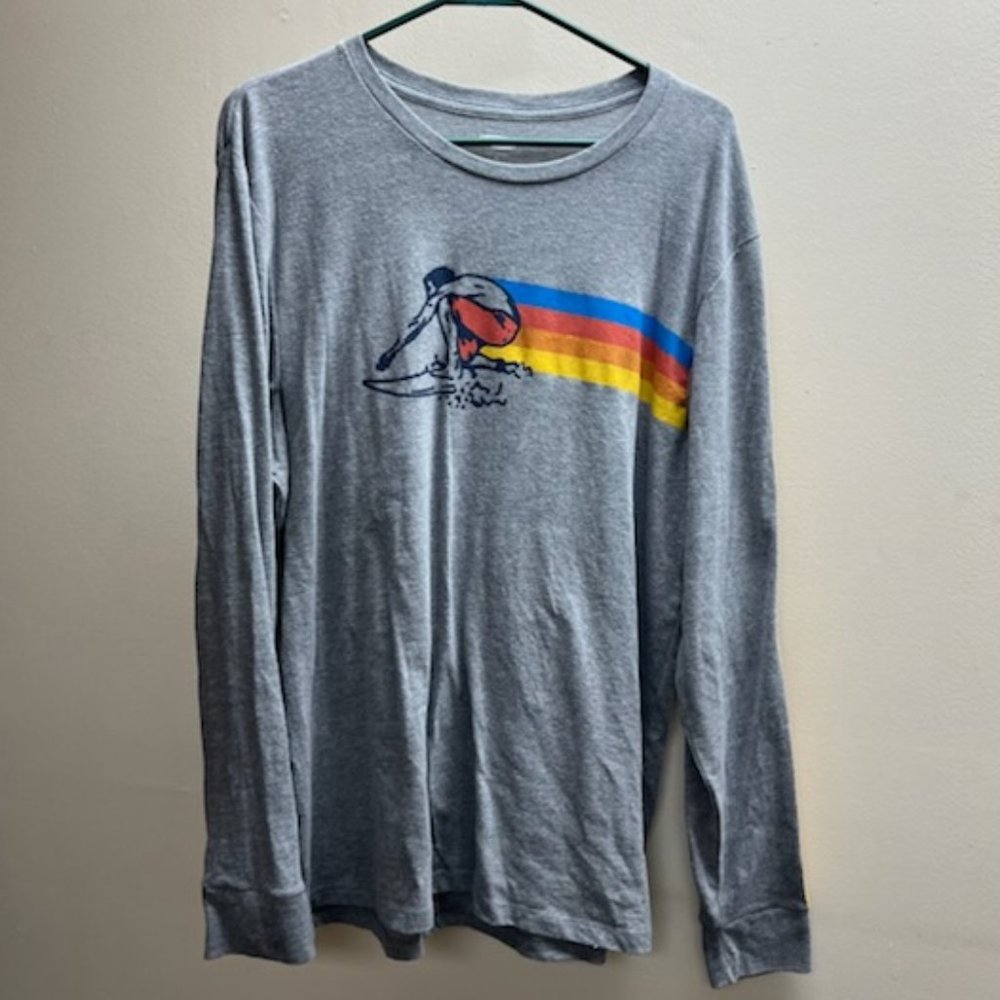 Old Navy Grey Long sleeve with Surfer logo